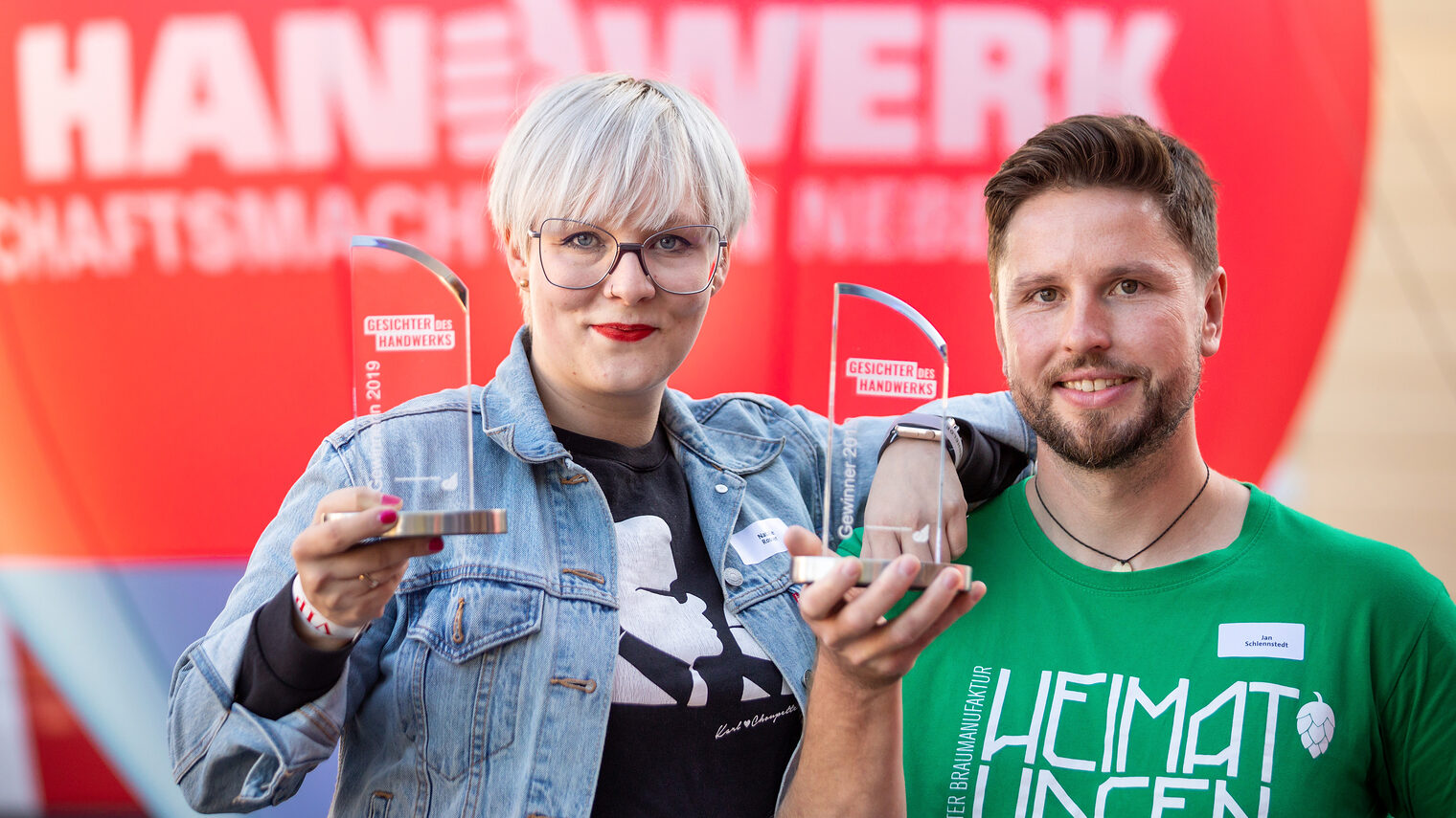 Natalie Rosner (28) aus Worbis und Jan Schlennstedt (35) aus Erfurt sind die "Gesichter des Handwerks 2019". Die beiden setzten sich im Finale beim Tag des Handwerks in Weimar gegen zehn weitere Kandidaten durch.