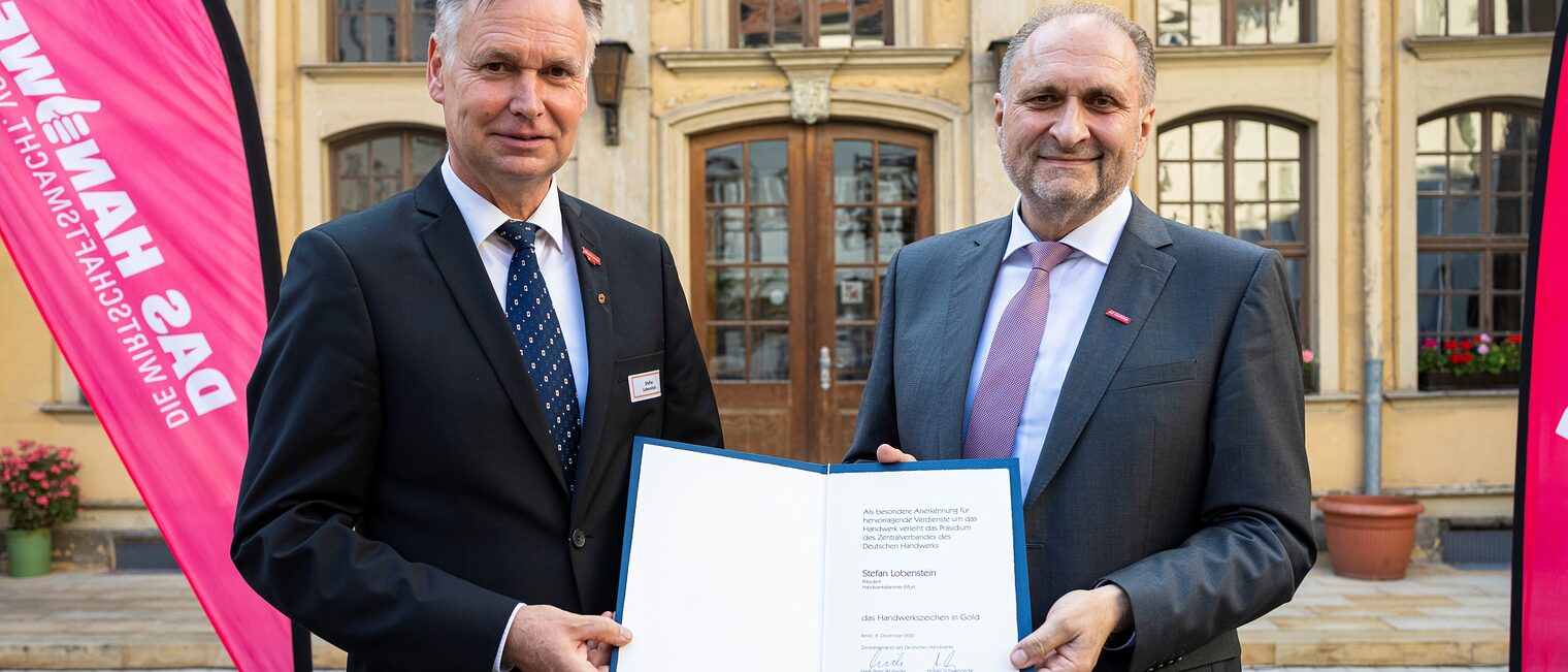 Persönlich überbrachte ZDH-Präsident Hans Peter Wollseifer seine Glückwünsche dem HWK-Präsidenten Stefan Lobenstein.