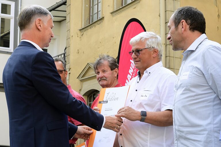 25 Jahre erfolgreich am Markt: Wir gratulieren unseren 25-jährigen Betriebsjubilaren herzlich!