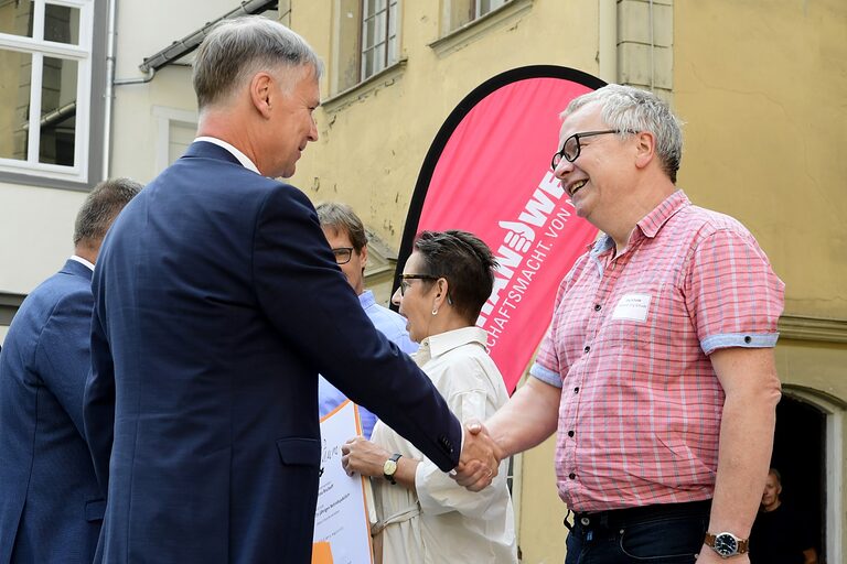 25 Jahre erfolgreich am Markt: Wir gratulieren unseren 25-jährigen Betriebsjubilaren herzlich!