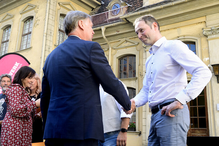 25-jähriges Betriebsjubiläum 2024: Handwerkskammer Erfurt zeichnet Betriebe mit 25-jähriger Geschichte aus. Ein Vierteljahrhundert erstklassige Handwerksarbeit: Herzlichen Glückwunsch zu 25 erfolgreichen Betriebsjahren!