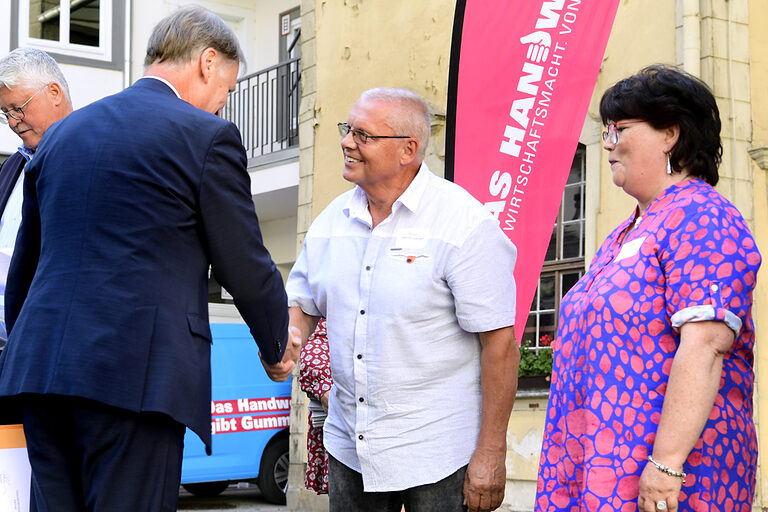 25-jähriges Betriebsjubiläum 2024: Handwerkskammer Erfurt zeichnet Betriebe mit 25-jähriger Geschichte aus. Ein Vierteljahrhundert erstklassige Handwerksarbeit: Herzlichen Glückwunsch zu 25 erfolgreichen Betriebsjahren!