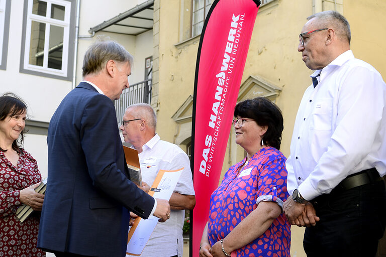 25-jähriges Betriebsjubiläum 2024: Handwerkskammer Erfurt zeichnet Betriebe mit 25-jähriger Geschichte aus. Ein Vierteljahrhundert erstklassige Handwerksarbeit: Herzlichen Glückwunsch zu 25 erfolgreichen Betriebsjahren!