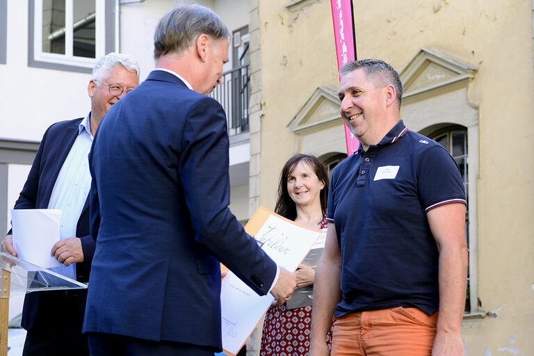 25-jähriges Betriebsjubiläum 2024: Handwerkskammer Erfurt zeichnet Betriebe mit 25-jähriger Geschichte aus. Ein Vierteljahrhundert erstklassige Handwerksarbeit: Herzlichen Glückwunsch zu 25 erfolgreichen Betriebsjahren!