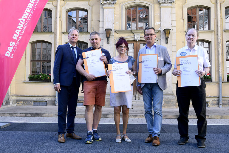 25-jähriges Betriebsjubiläum 2024: Handwerkskammer Erfurt zeichnet Betriebe mit 25-jähriger Geschichte aus. Ein Vierteljahrhundert erstklassige Handwerksarbeit: Herzlichen Glückwunsch zu 25 erfolgreichen Betriebsjahren!