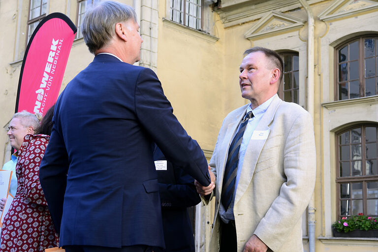 25-jähriges Betriebsjubiläum 2024: Handwerkskammer Erfurt zeichnet Betriebe mit 25-jähriger Geschichte aus. Ein Vierteljahrhundert erstklassige Handwerksarbeit: Herzlichen Glückwunsch zu 25 erfolgreichen Betriebsjahren!