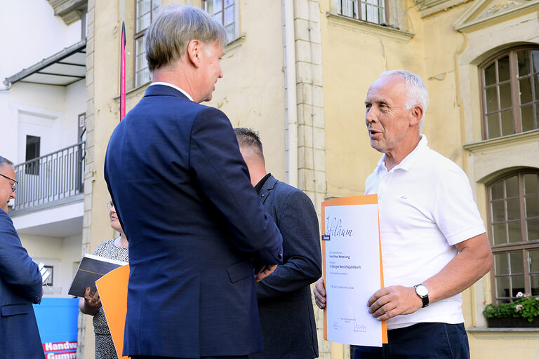 25-jähriges Betriebsjubiläum 2024: Handwerkskammer Erfurt zeichnet Betriebe mit 25-jähriger Geschichte aus. Ein Vierteljahrhundert erstklassige Handwerksarbeit: Herzlichen Glückwunsch zu 25 erfolgreichen Betriebsjahren!