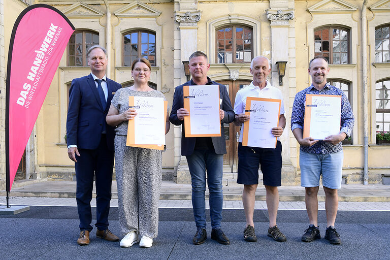 25-jähriges Betriebsjubiläum 2024: Handwerkskammer Erfurt zeichnet Betriebe mit 25-jähriger Geschichte aus. Ein Vierteljahrhundert erstklassige Handwerksarbeit: Herzlichen Glückwunsch zu 25 erfolgreichen Betriebsjahren!