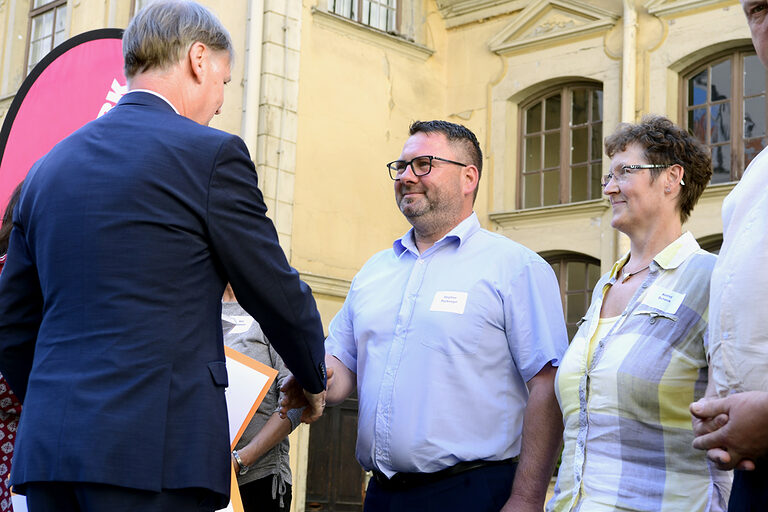 25-jähriges Betriebsjubiläum 2024: Handwerkskammer Erfurt zeichnet Betriebe mit 25-jähriger Geschichte aus. Ein Vierteljahrhundert erstklassige Handwerksarbeit: Herzlichen Glückwunsch zu 25 erfolgreichen Betriebsjahren!