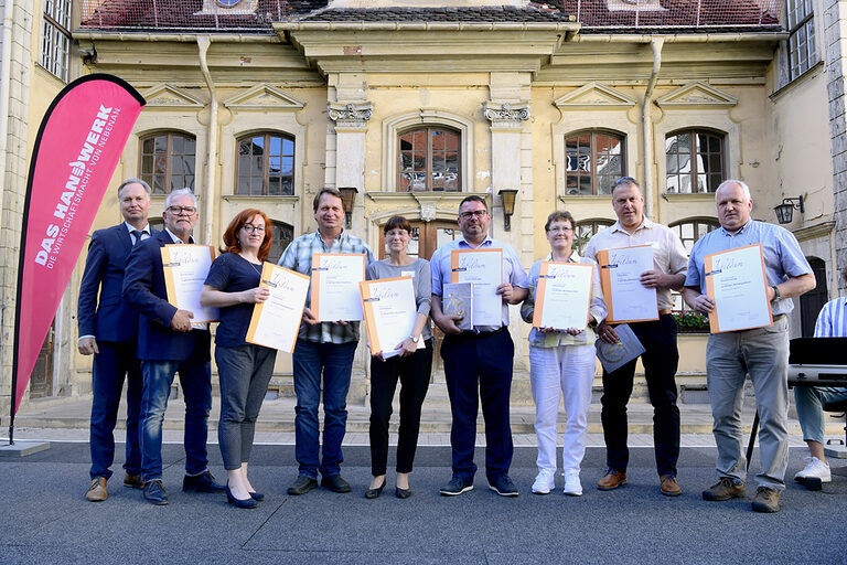 25-jähriges Betriebsjubiläum 2024: Handwerkskammer Erfurt zeichnet Betriebe mit 25-jähriger Geschichte aus. Ein Vierteljahrhundert erstklassige Handwerksarbeit: Herzlichen Glückwunsch zu 25 erfolgreichen Betriebsjahren!