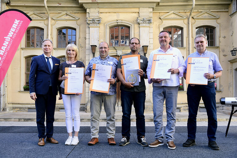 25-jähriges Betriebsjubiläum 2024: Handwerkskammer Erfurt zeichnet Betriebe mit 25-jähriger Geschichte aus. Ein Vierteljahrhundert erstklassige Handwerksarbeit: Herzlichen Glückwunsch zu 25 erfolgreichen Betriebsjahren!