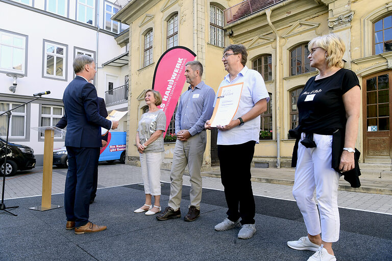 25-jähriges Betriebsjubiläum 2024: Handwerkskammer Erfurt zeichnet Betriebe mit 25-jähriger Geschichte aus. Ein Vierteljahrhundert erstklassige Handwerksarbeit: Herzlichen Glückwunsch zu 25 erfolgreichen Betriebsjahren!