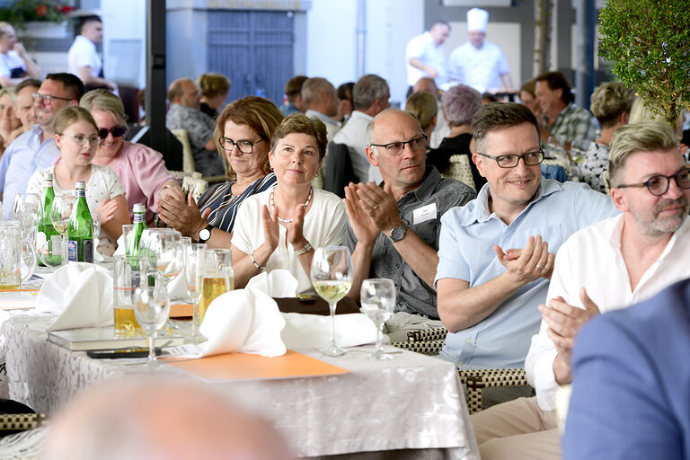 25-jähriges Betriebsjubiläum 2024: Handwerkskammer Erfurt zeichnet Betriebe mit 25-jähriger Geschichte aus. Ein Vierteljahrhundert erstklassige Handwerksarbeit: Herzlichen Glückwunsch zu 25 erfolgreichen Betriebsjahren!