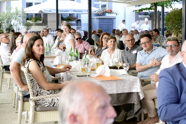 25-jähriges Betriebsjubiläum 2024: Handwerkskammer Erfurt zeichnet Betriebe mit 25-jähriger Geschichte aus. Ein Vierteljahrhundert erstklassige Handwerksarbeit: Herzlichen Glückwunsch zu 25 erfolgreichen Betriebsjahren!